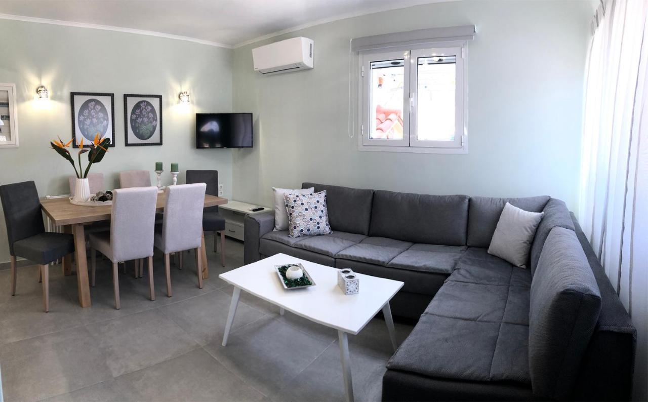 Strelitzia Apartments Karavádhos Екстериор снимка