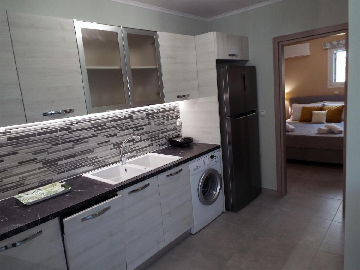 Strelitzia Apartments Karavádhos Екстериор снимка